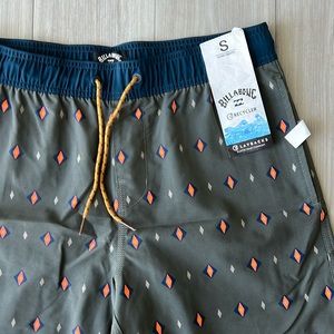 NEW WITH TAGS 🏷️ Billabong Shorts